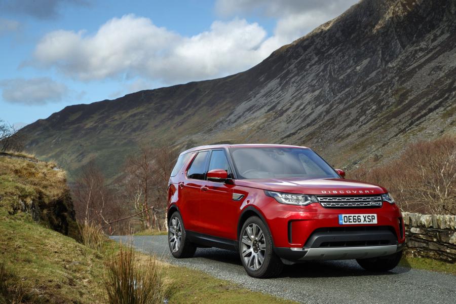  Land Rover Discovery HSE 2017 года  (UK) (фото 17 из 40)